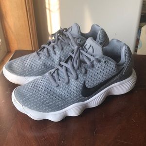 NIKE HYPERDUNK 2018 SIZE 8 ( LIKE NEW )